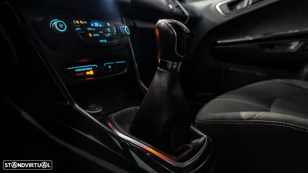 Ford B-Max 1.5 TDCi Titanium - 27