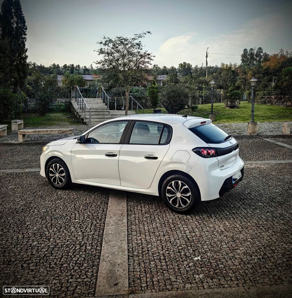 Peugeot 208 1.2 PureTech GT Line - 30
