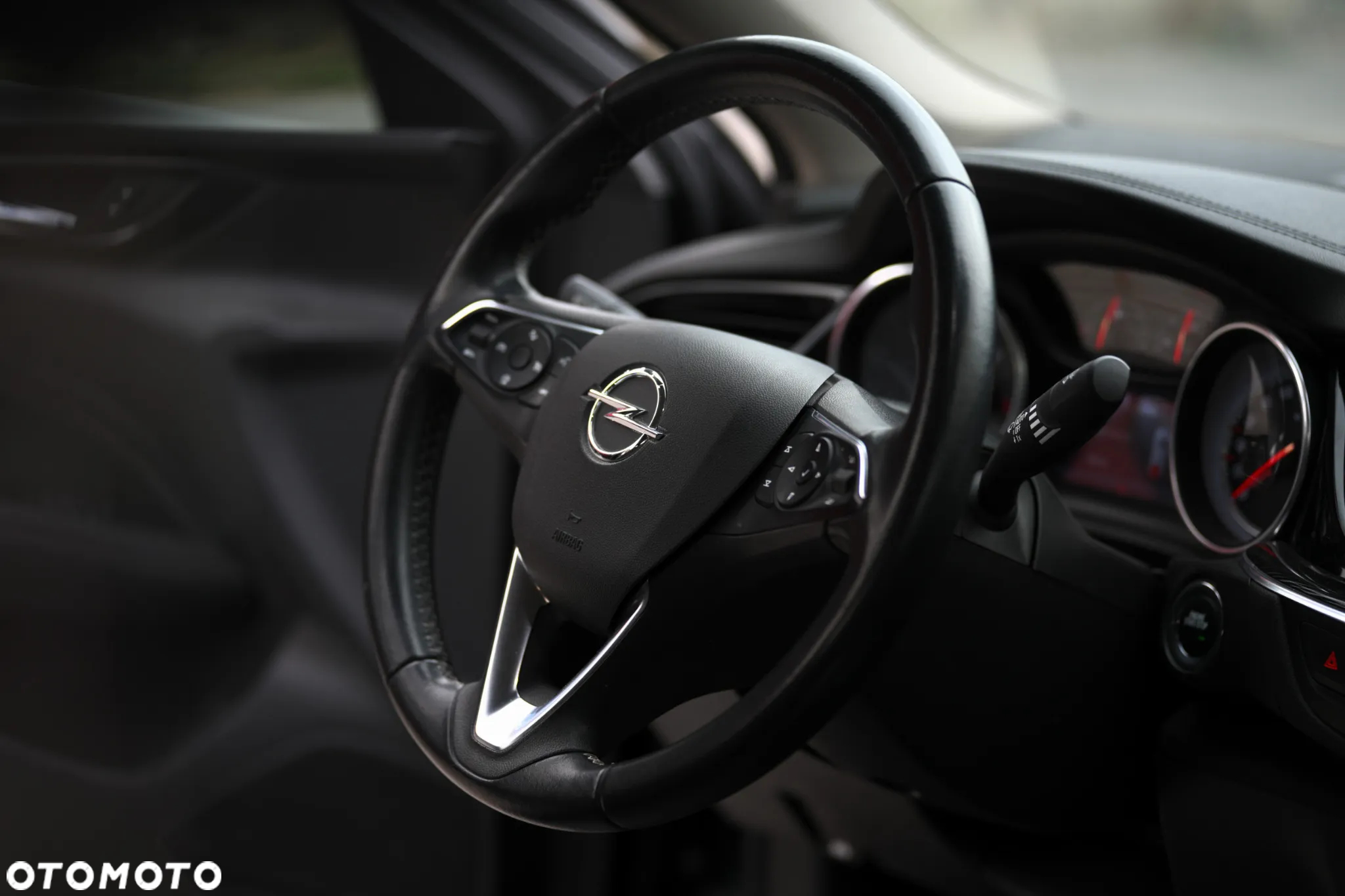 Opel Insignia 2.0 CDTI Executive S&S - 29