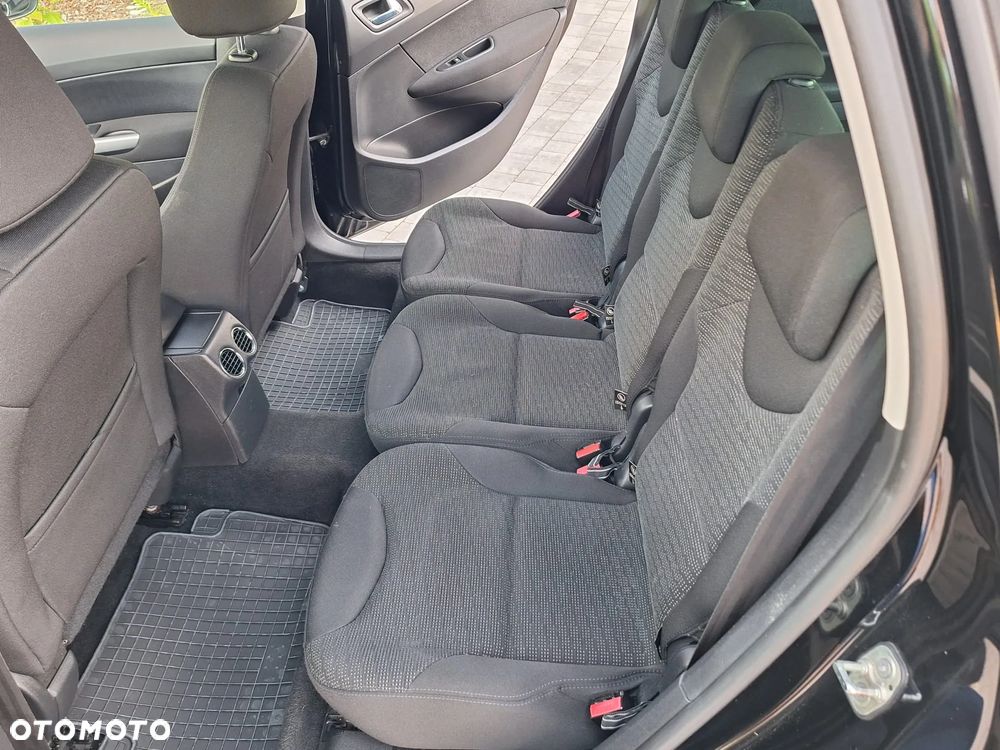 Peugeot 308 120 VTi Family - 13