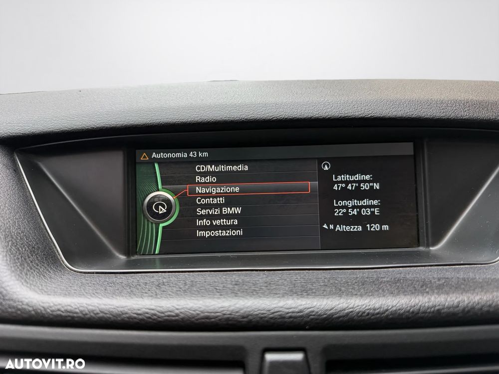 BMW X1 sDrive18d Sport Line - 11