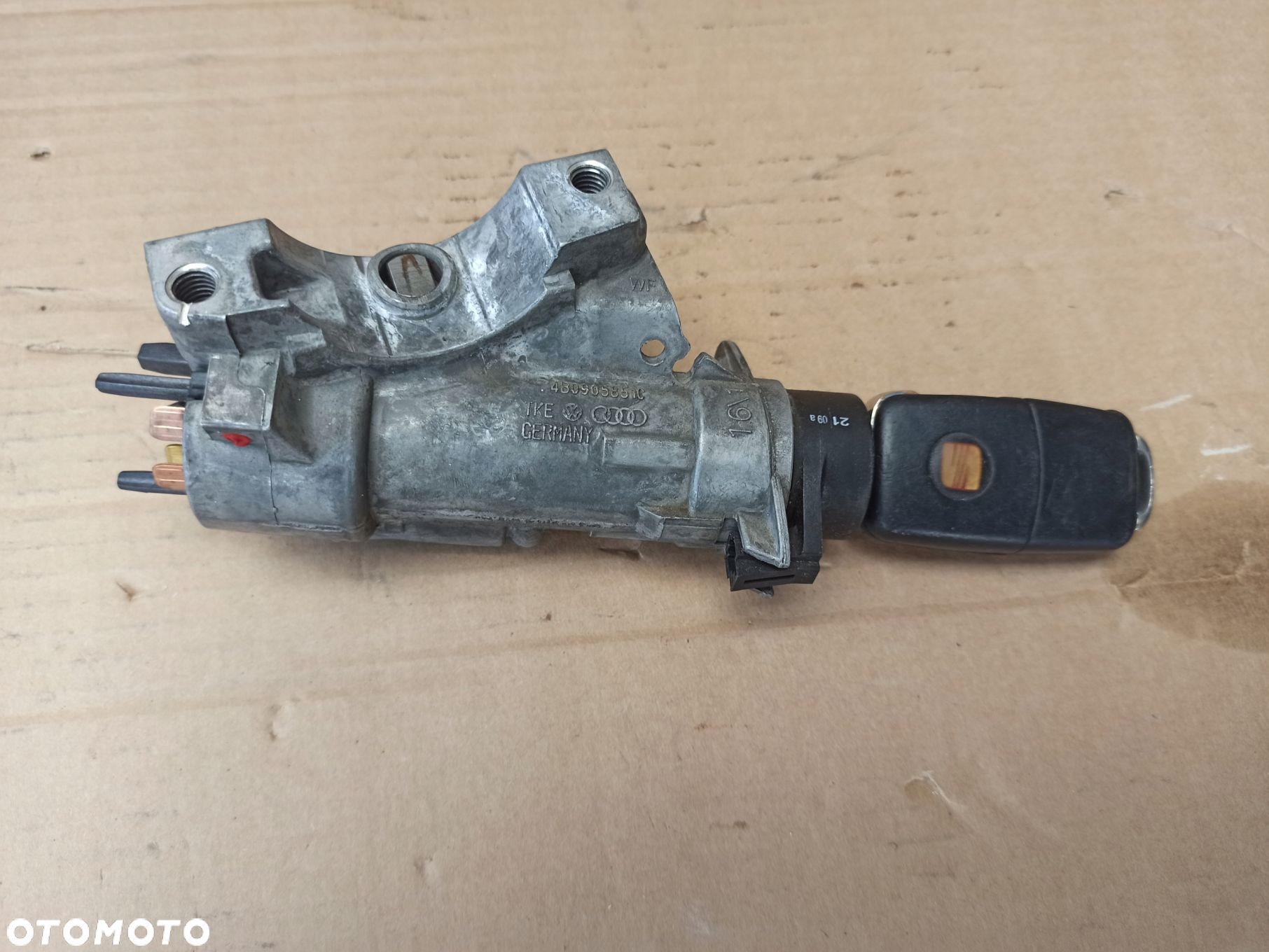 Stacyjka + kluczyk SEAT IBIZA IV 6J 4B0905851C EUR - 3