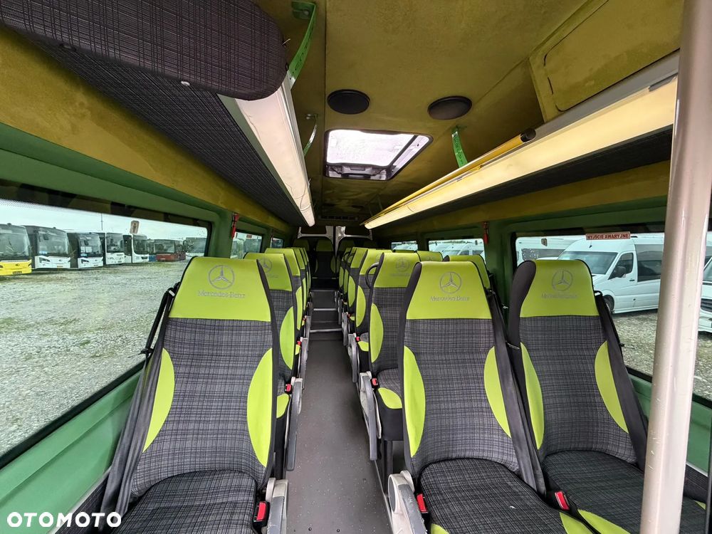 Mercedes-Benz Sprinter 519 - 24