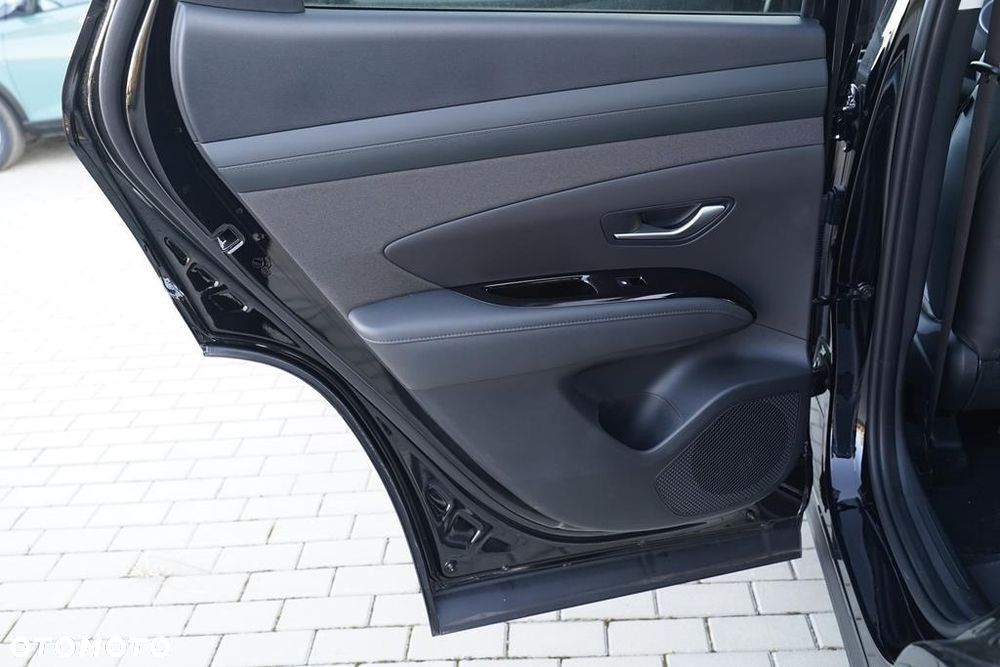 Hyundai Tucson 1.6 T-GDi HEV Executive 2WD - 10