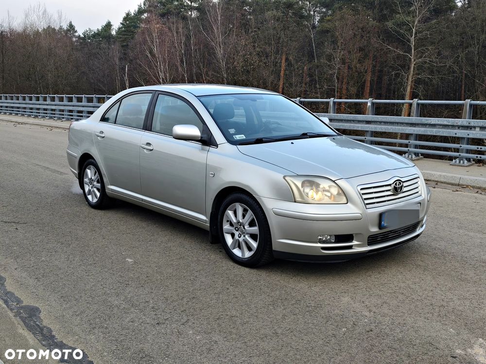 Toyota Avensis 2.0 VVT-i Prestige - 3