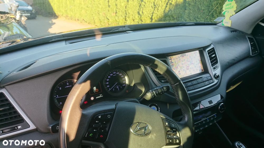 Hyundai Tucson 2.0 CRDi 4WD Trend - 26