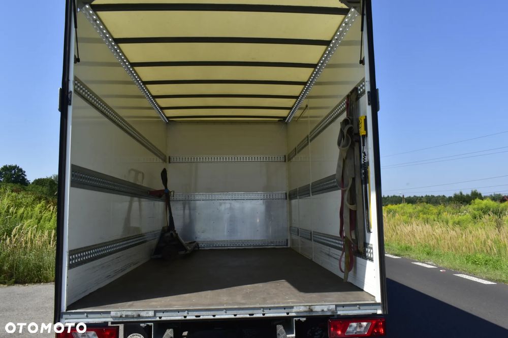 Ford Transit - 27