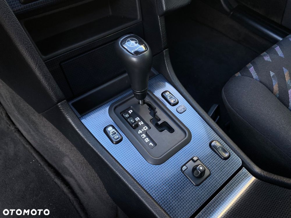 Mercedes-Benz Klasa C - 27