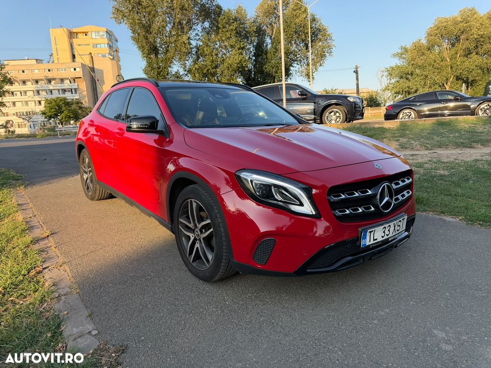Mercedes-Benz GLA 200 - 4