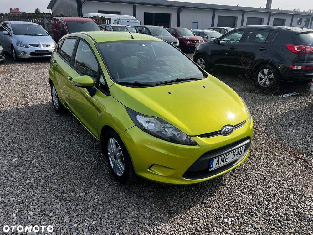 Ford Fiesta 1.25 Ambiente - 2