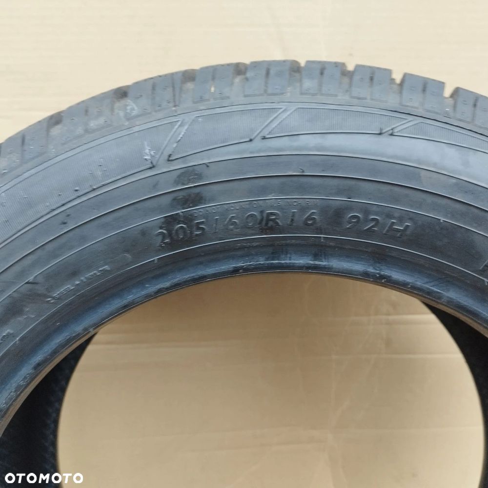 OPONA ZIMOWA ZIMA 205/60 R16 92H DUNLOP SP WINTER SPORT 3D - 3