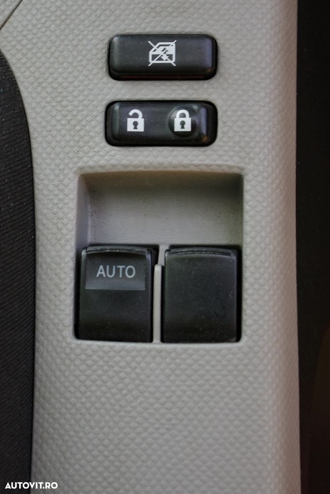 Toyota Yaris 1.0 VVT-i Optimo Plus - 6
