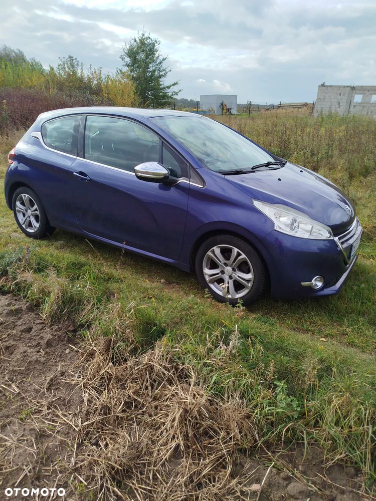Peugeot 208 95 VTI Allure - 5