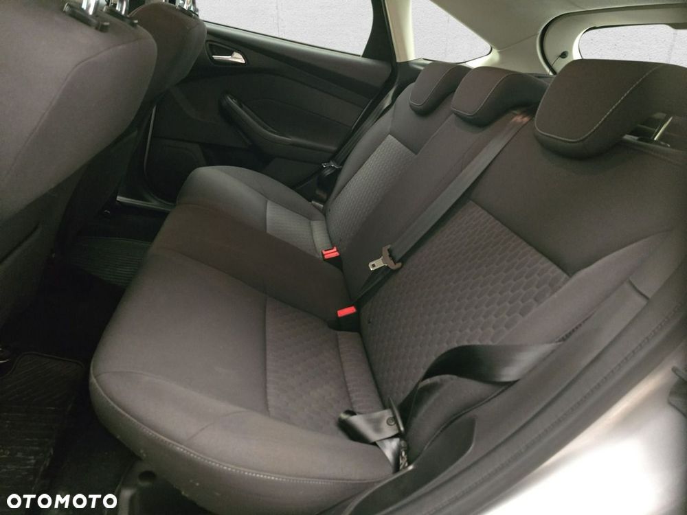 Ford Focus - 12