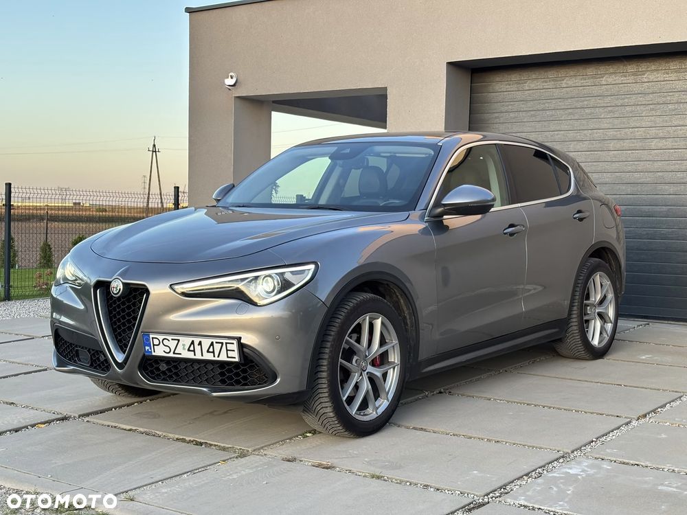 Alfa Romeo Stelvio 2.0 Turbo 16V AT8-Q4 First Edition - 3