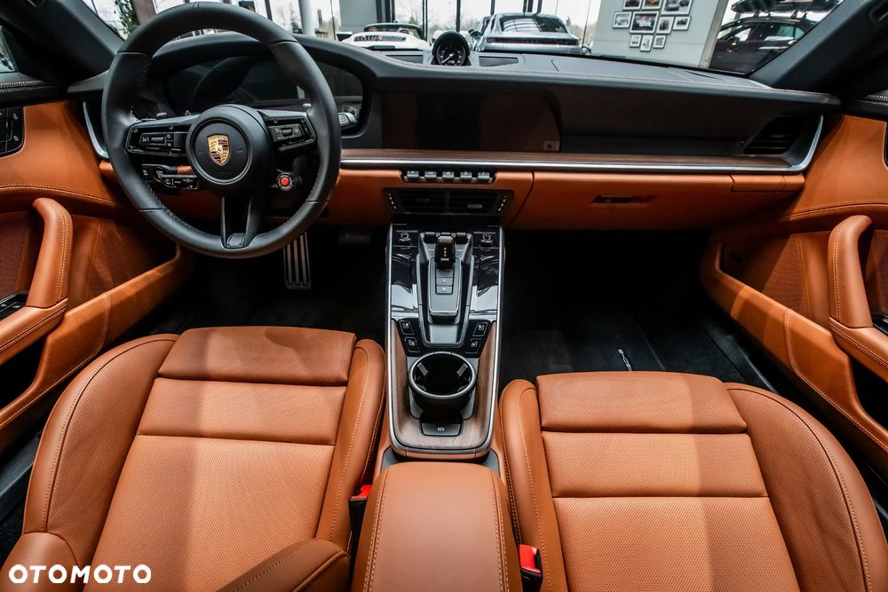 Porsche 911 Carrera S - 26