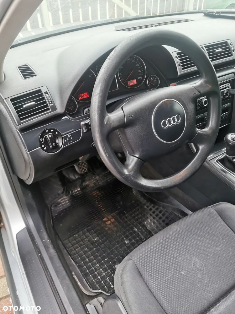 Audi A4 Limousine 2 - 4