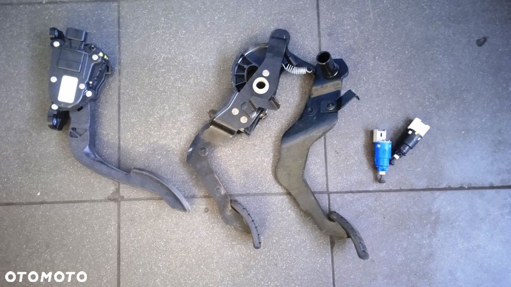 Pedał gazu sprzęgła hamulca czujnik Renault Twingo II - 1