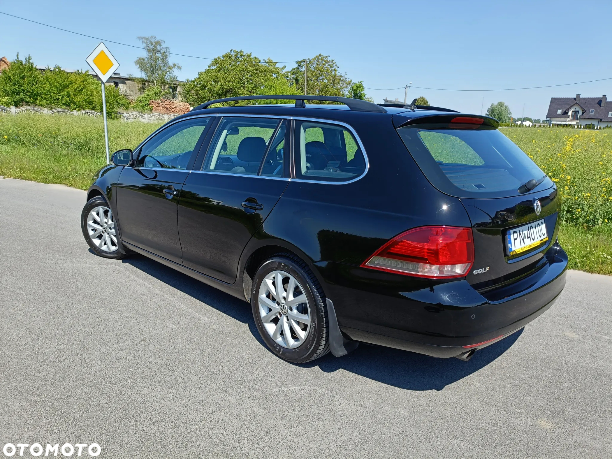 Volkswagen Golf VI 1.6 TDI Comfortline - 5