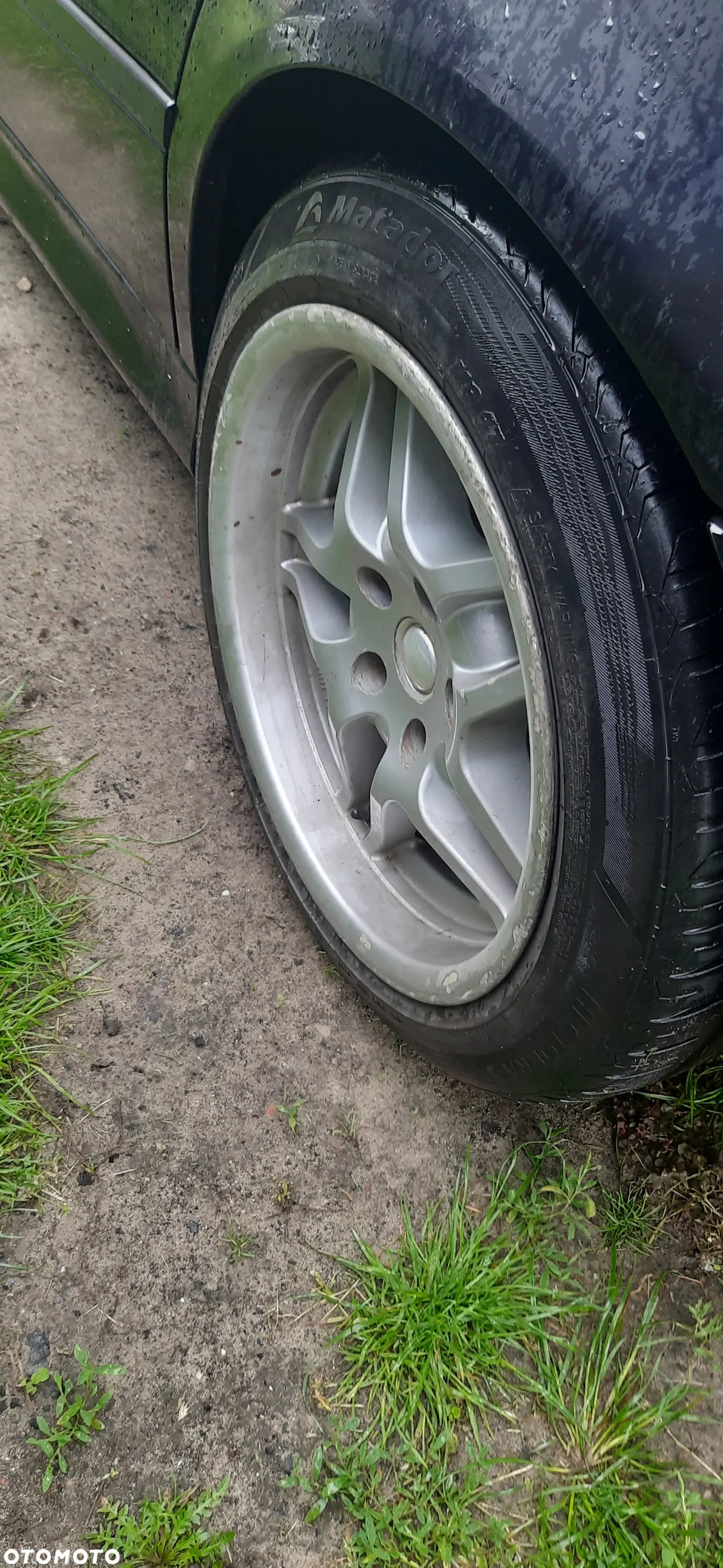 BMW Seria 5 528i - 15
