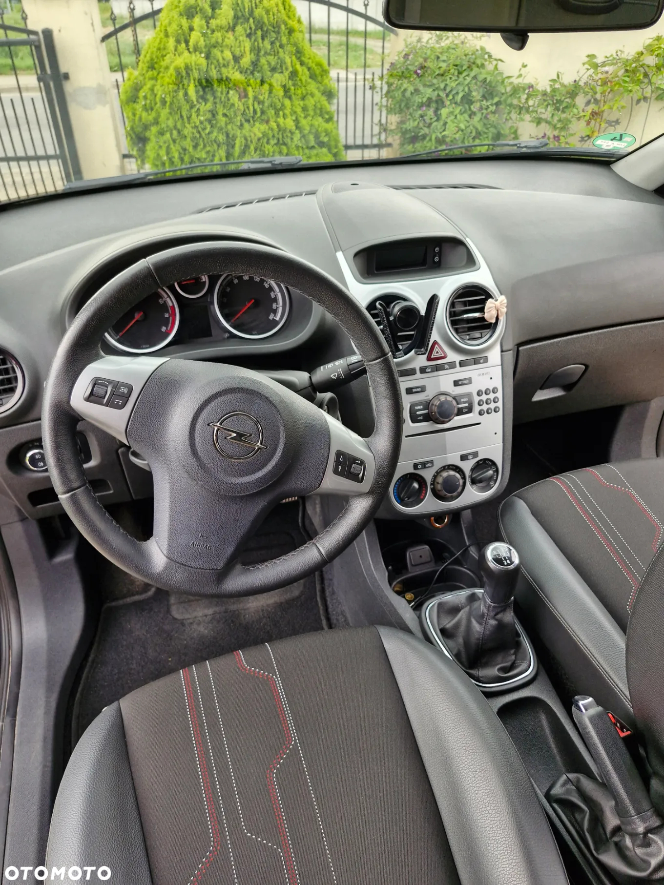 Opel Corsa 1.4 16V Color Elegance - 5