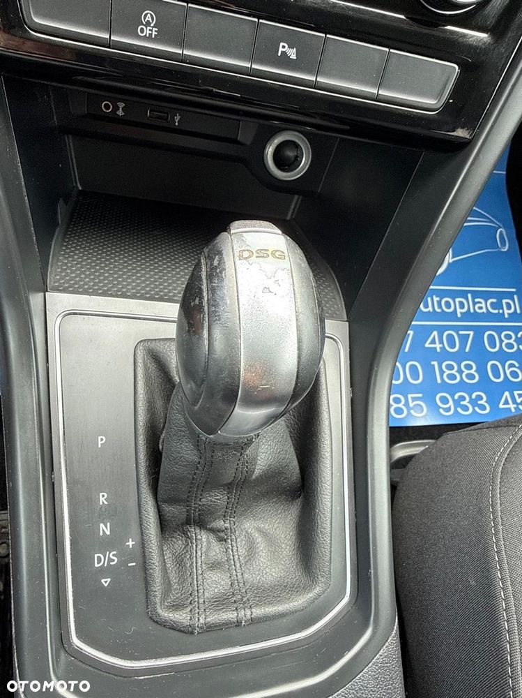 Volkswagen Touran 1.6 TDI SCR BlueMotion Technology DSG Trendline - 26
