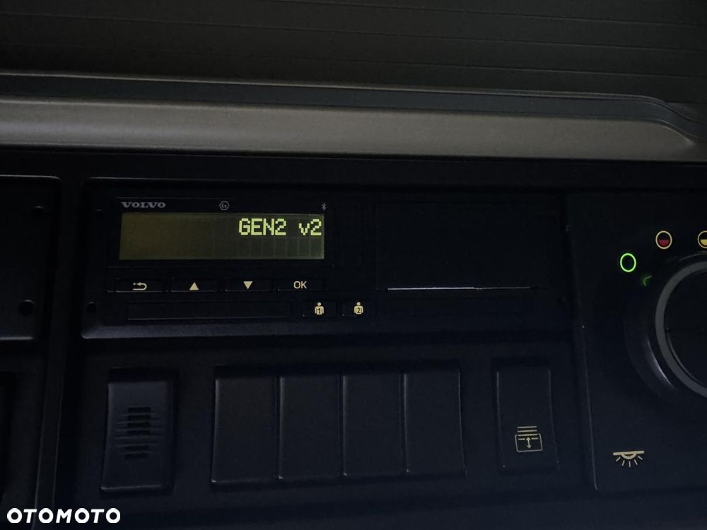 Volvo FH GLOBETROTTER - 30