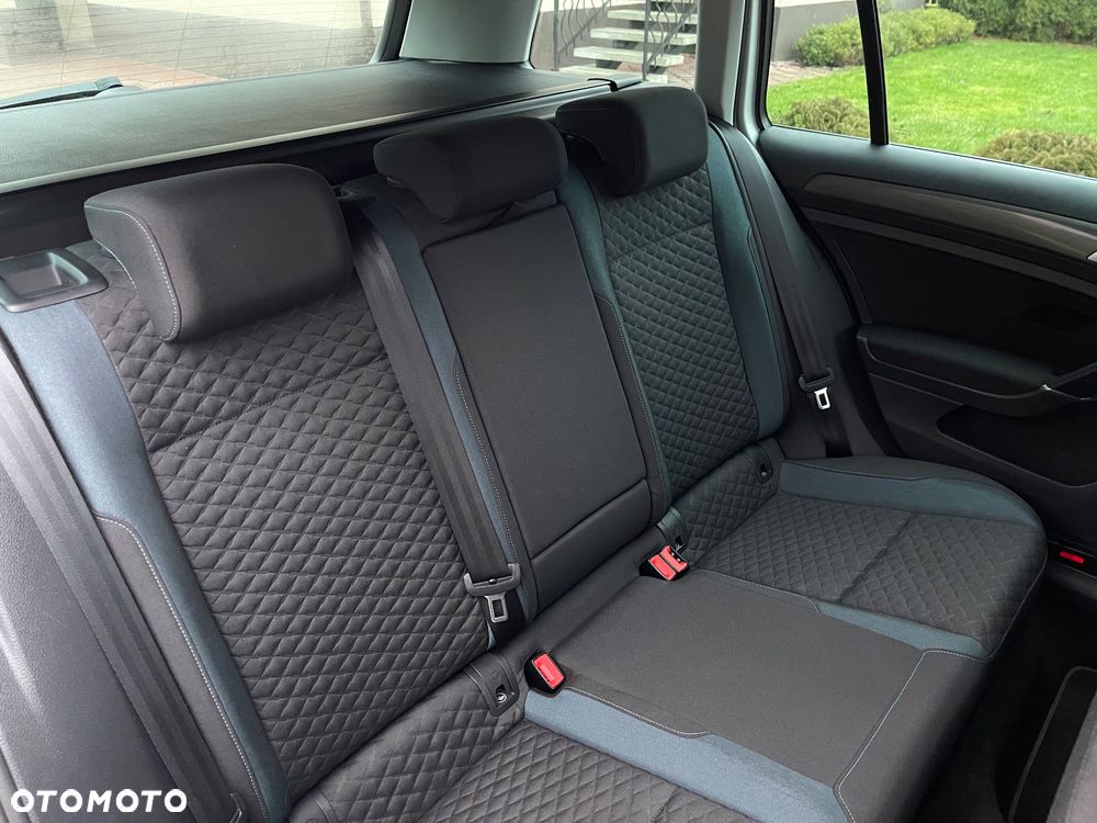 Volkswagen Golf 1.6 TDI SCR IQ.DRIVE - 16