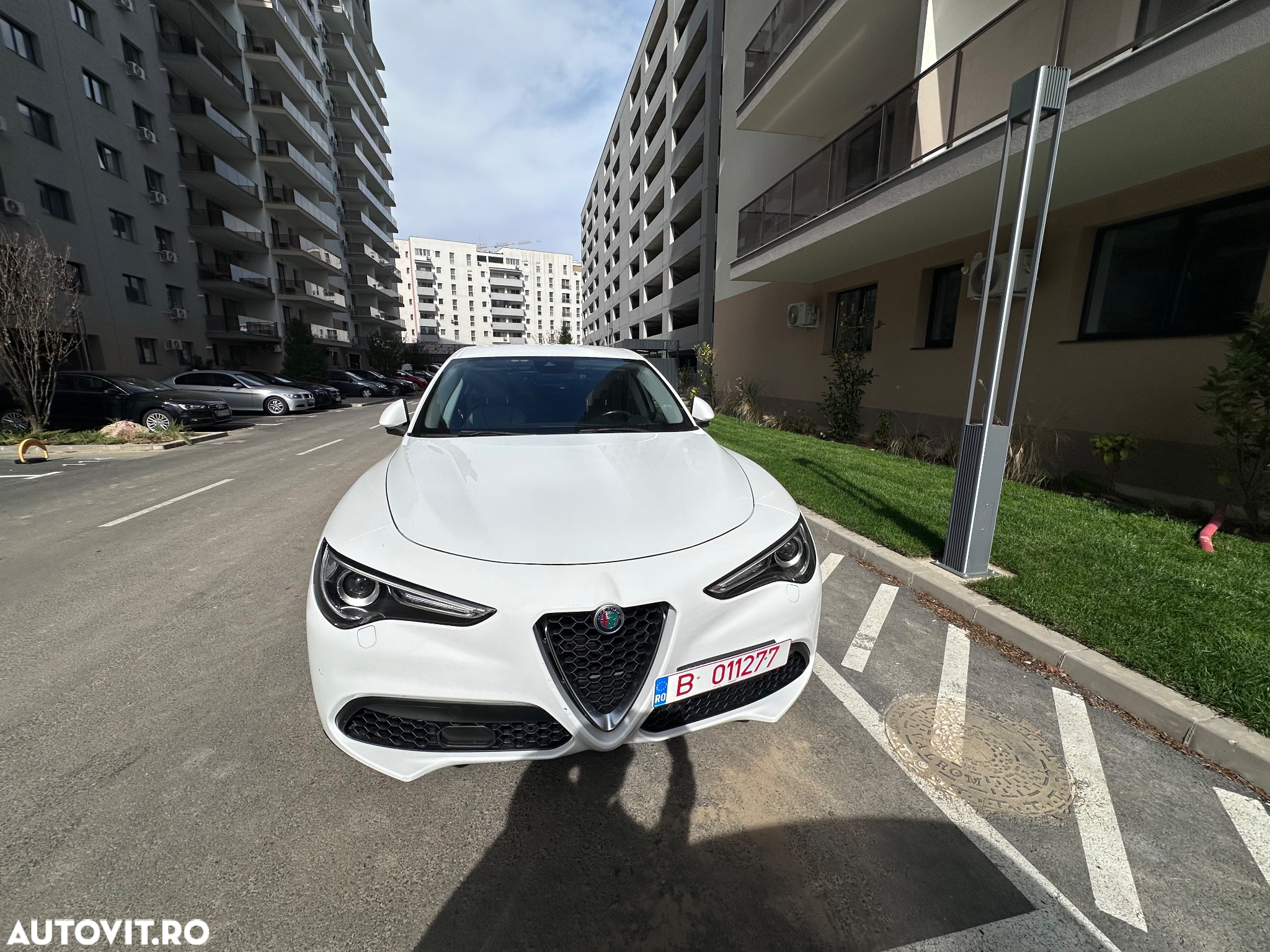 Alfa Romeo Stelvio 2.0 Turbo 16V AT8-Q4 First Edition - 3