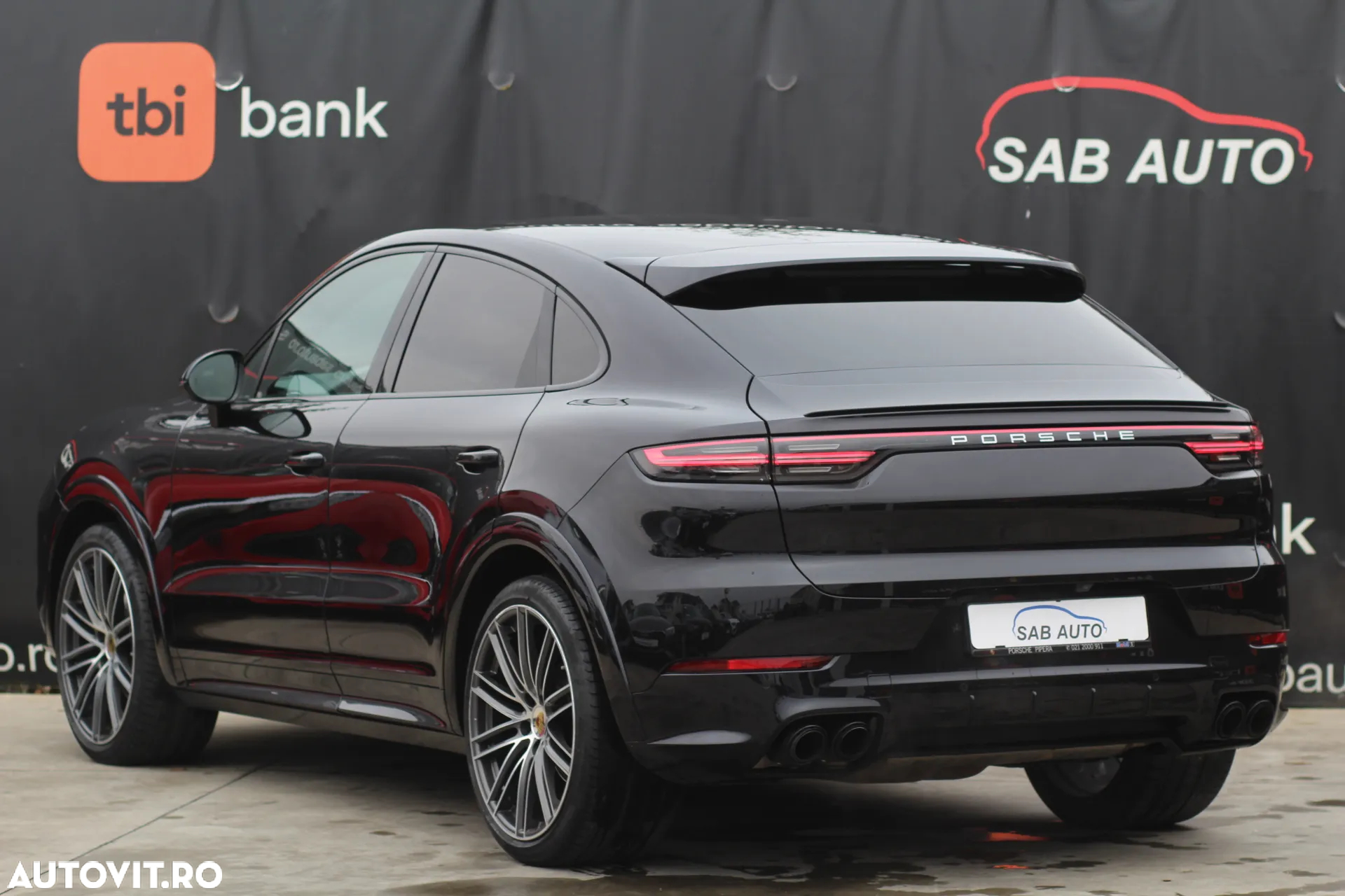 Porsche Cayenne Coupe Standard - 22