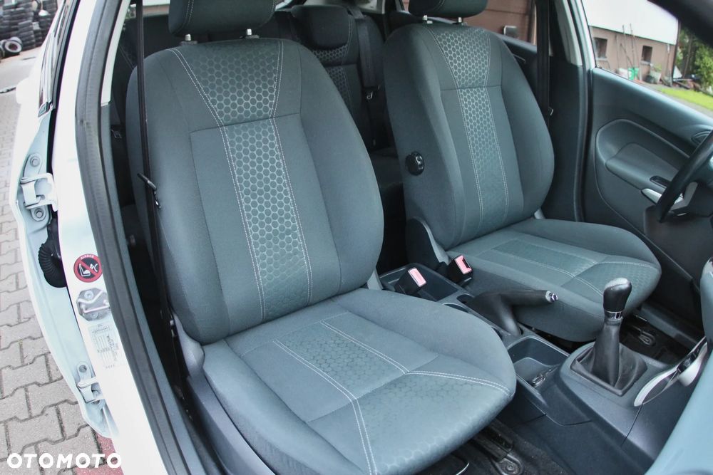 Ford Fiesta - 27
