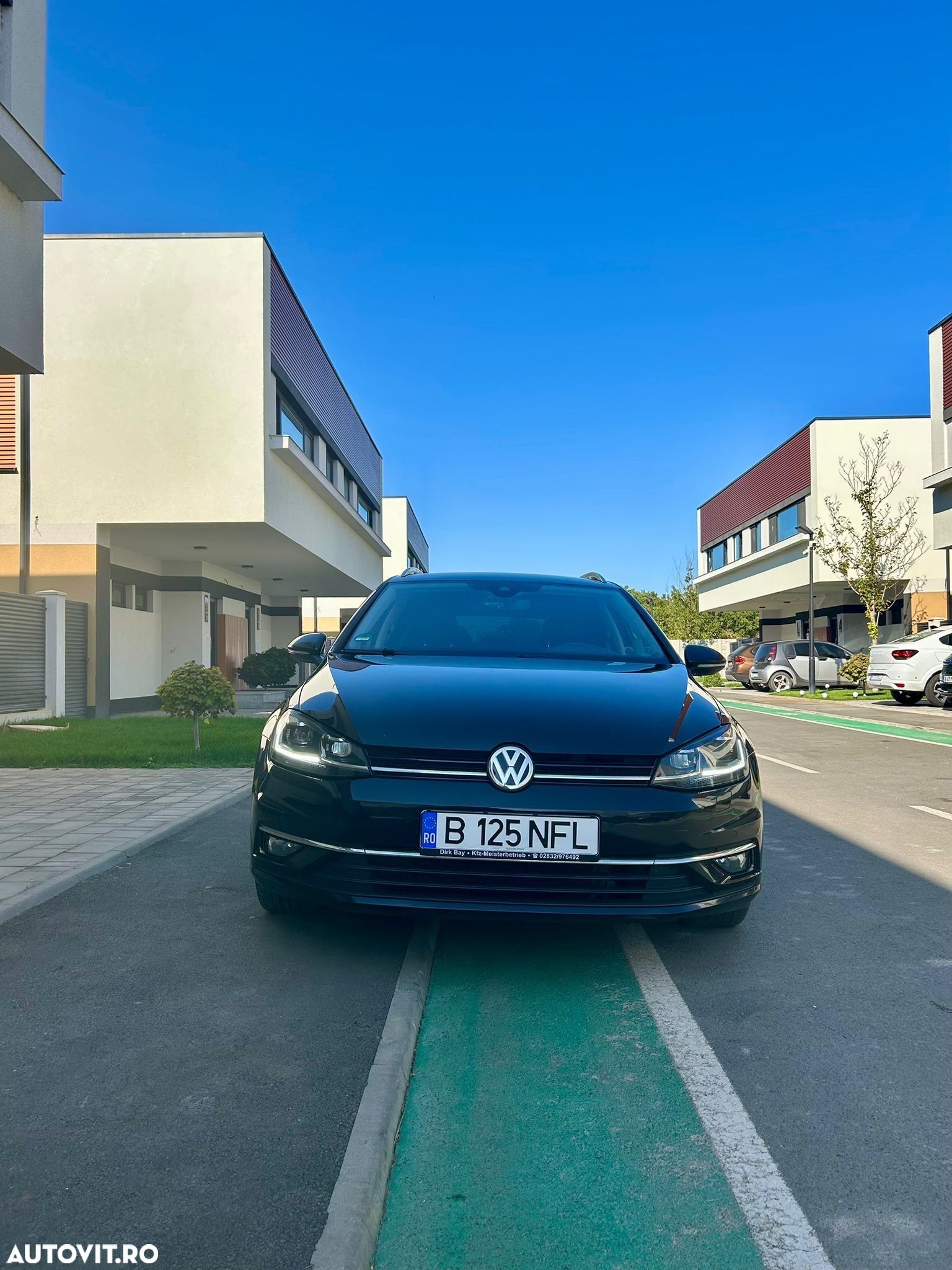 Volkswagen Golf 2.0 BlueTDI DSG Highline - 1