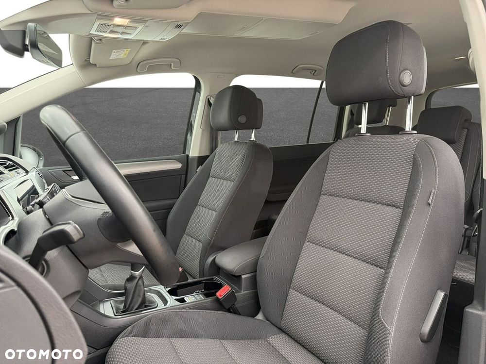 Volkswagen Touran 1.5 TSI EVO Comfortline - 11