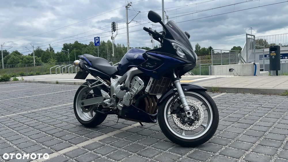 Yamaha FZ6 - 1