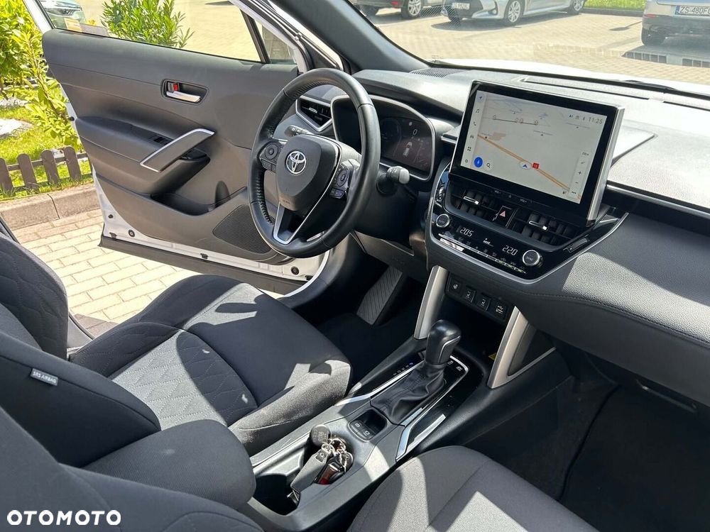 Toyota Corolla Cross - 18