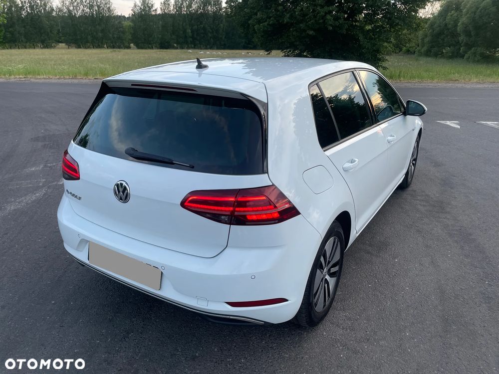 Volkswagen Golf e-Golf - 21