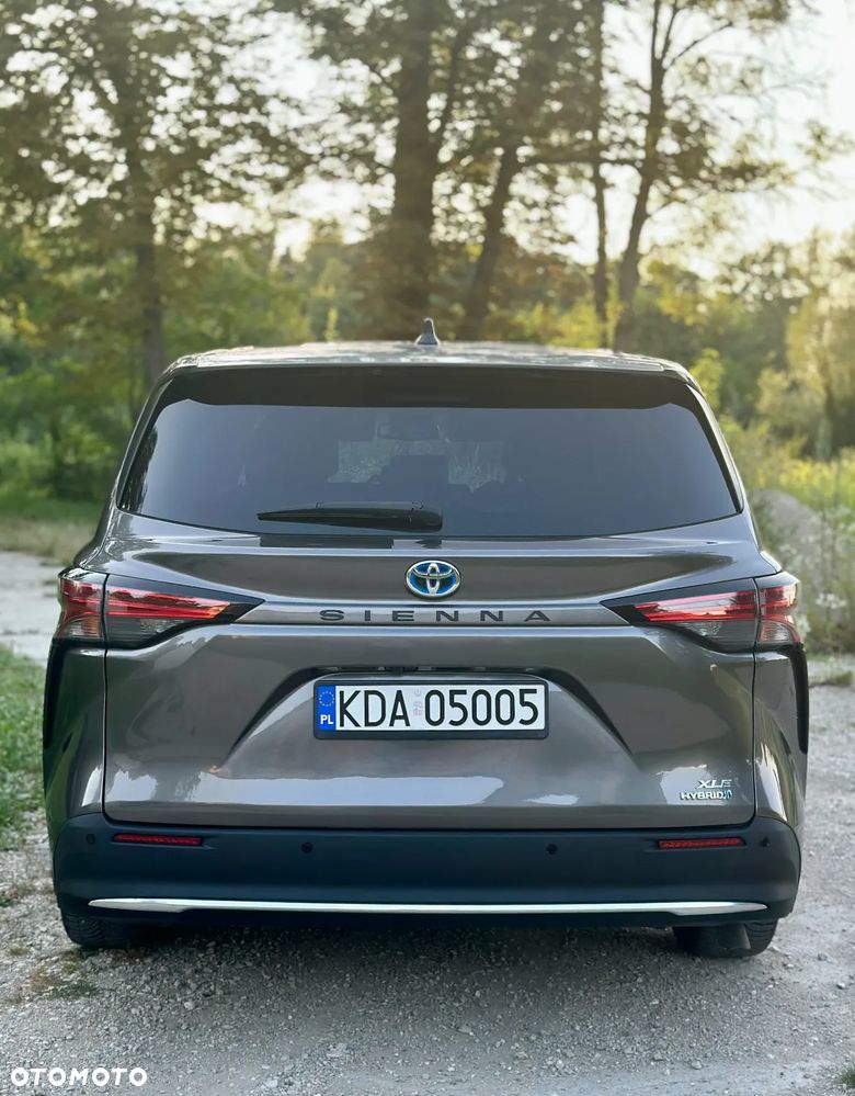 Toyota Sienna - 15