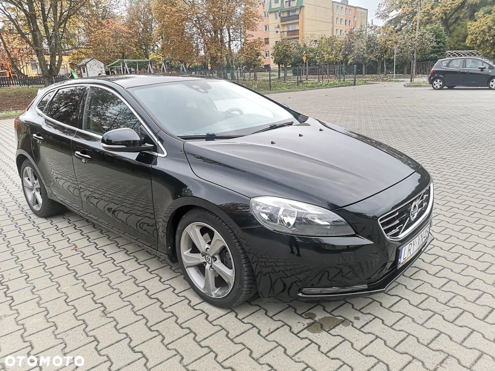 Volvo V40