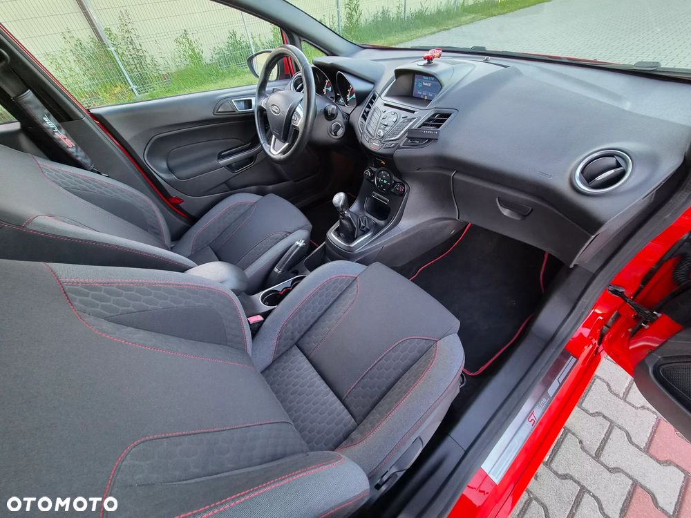 Ford Fiesta 1.0 EcoBoost ST-Line - 31