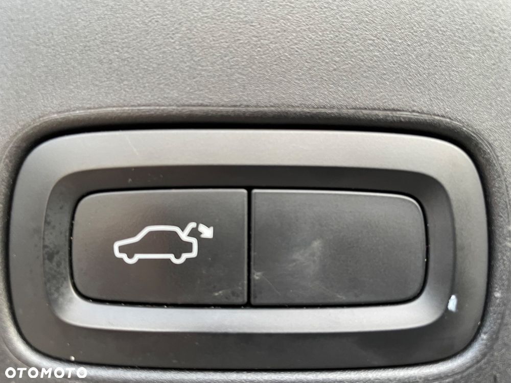 Volvo V90 D4 Geartronic Momentum - 16