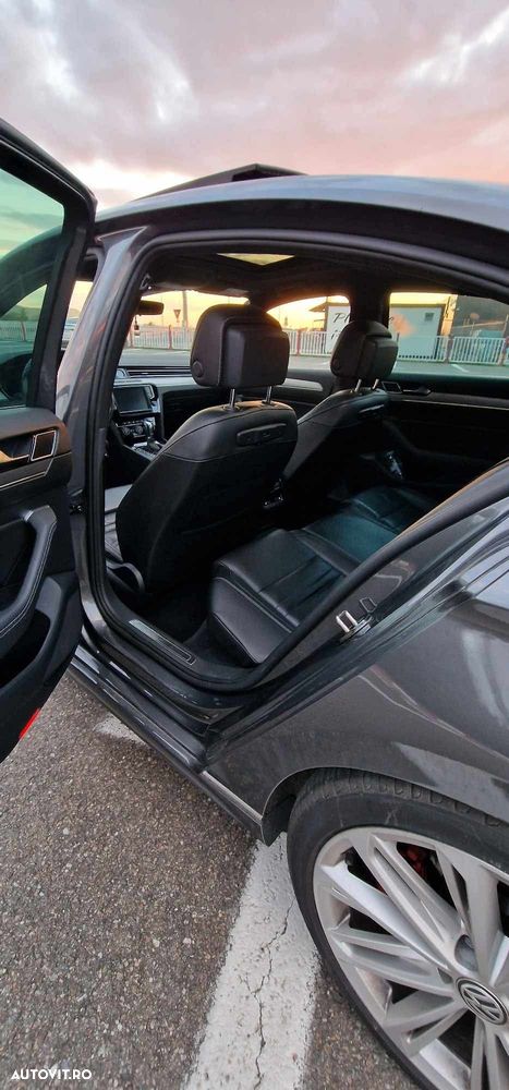 Volkswagen Passat - 10