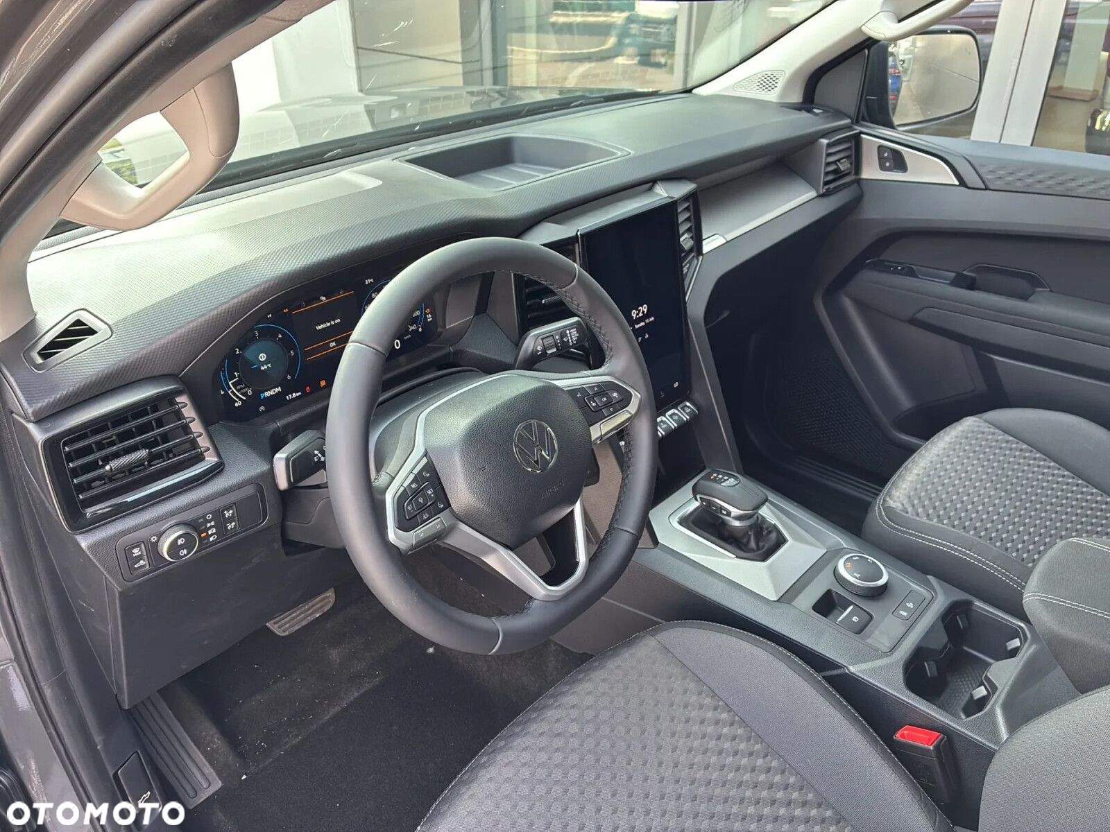 Volkswagen Amarok 2.0 TDI 4Mot Life - 10