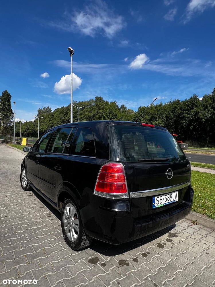 Opel Zafira 1.7 CDTI - 26