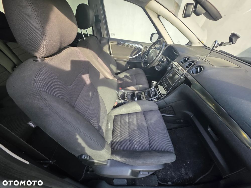 Ford S-Max 2.0 TDCi DPF Titanium - 6