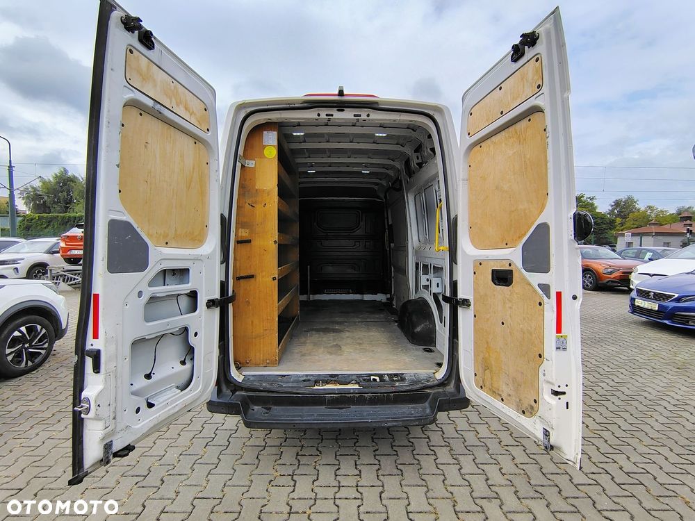 Volkswagen Crafter - 9