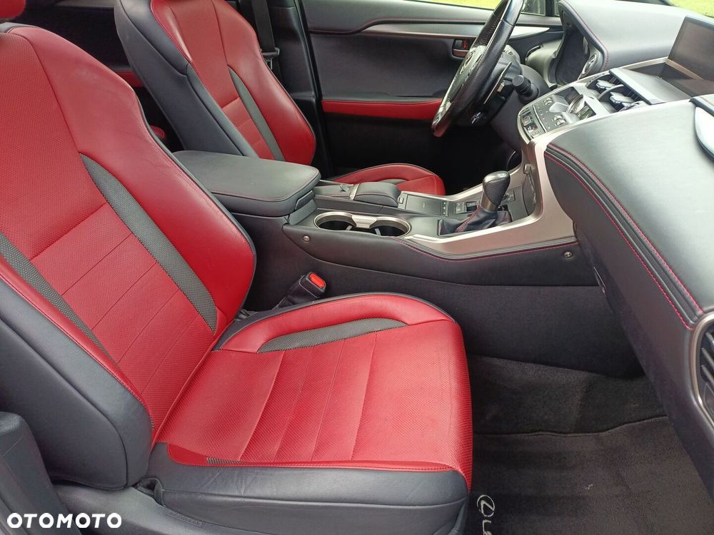 Lexus NX 300h F Sport AWD - 11