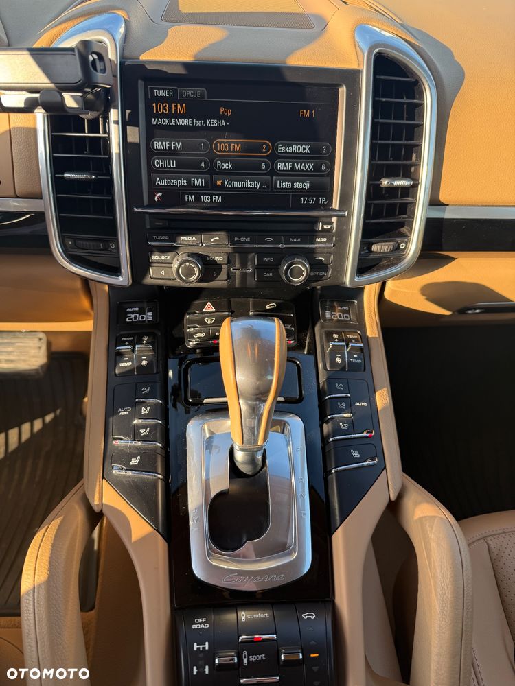 Porsche Cayenne Tiptronic S - 13