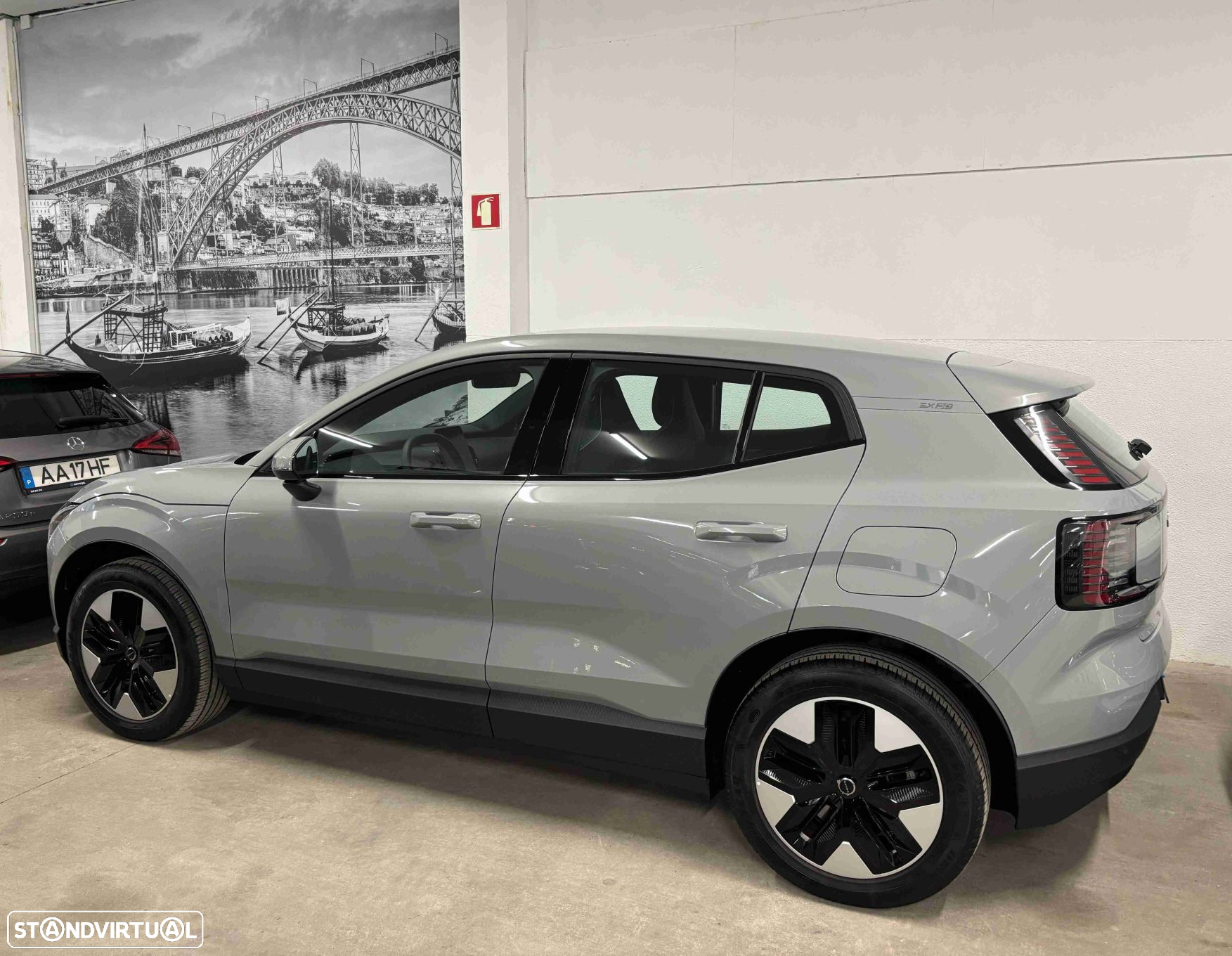 Volvo EX30 69 kWh Single Motor Extended Range Core - 2