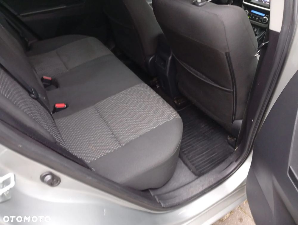 Toyota Auris - 26