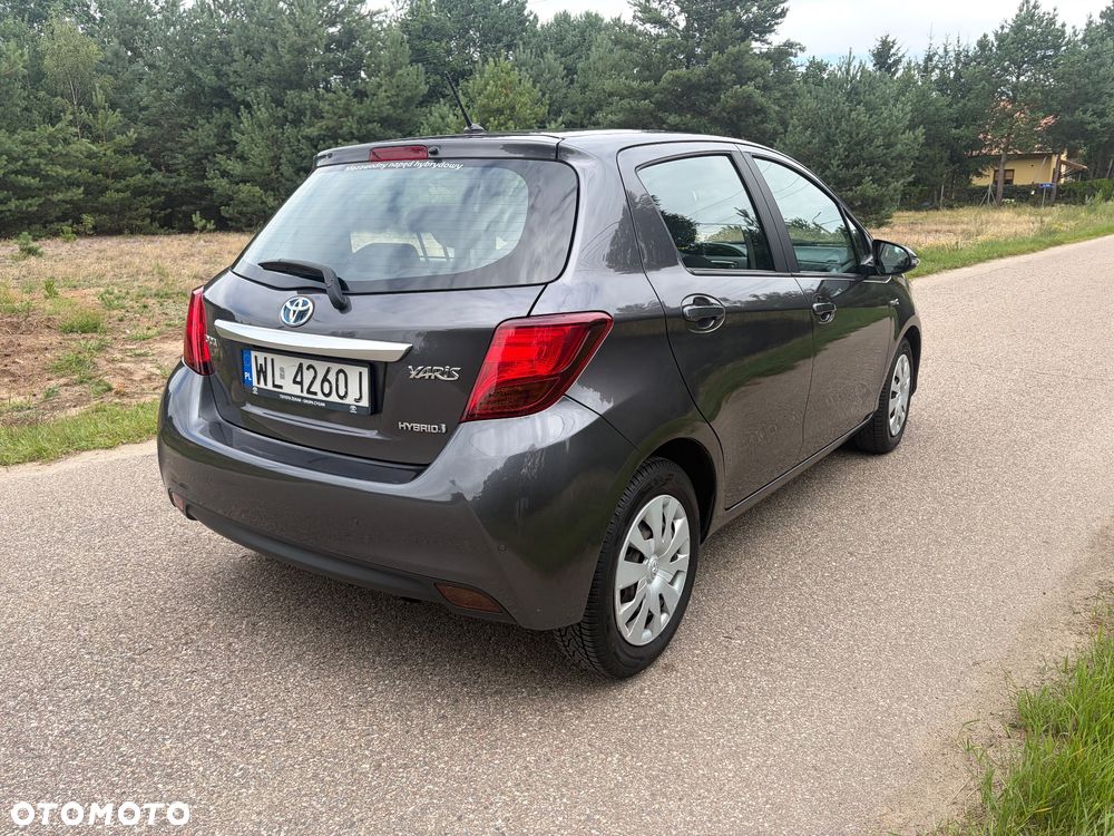 Toyota Yaris Hybrid 100 Active EU6 - 3